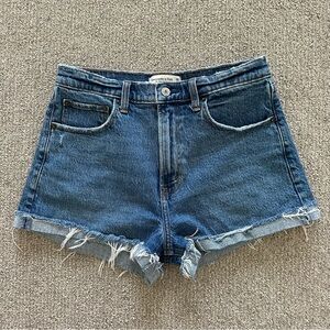 Abercrombie & Fitch The Mom Short High Rise Jean‎ Shorts Size 28/6